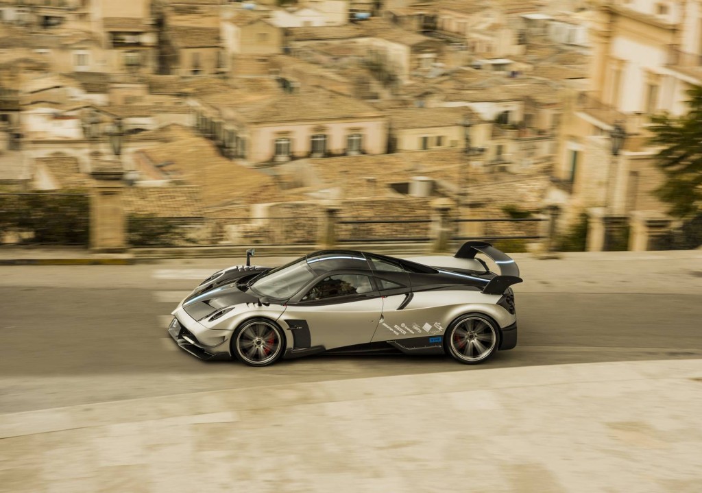 Pagani-Huayra-BC-2