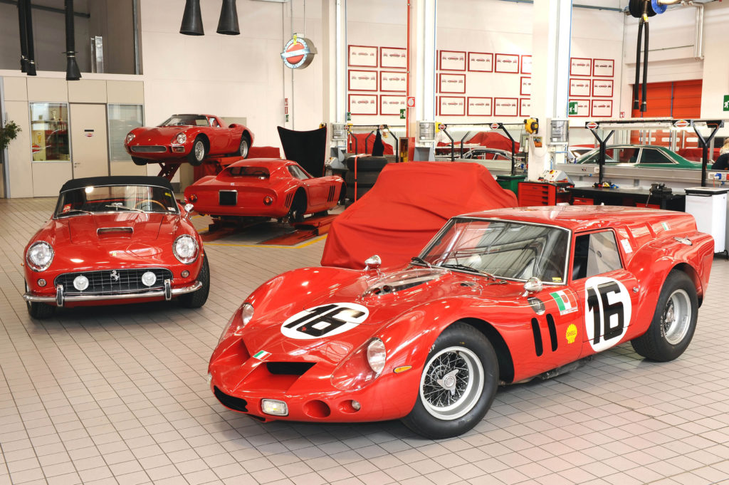 1961_Ferrari_250_GT_SWB_Breadvan_008_6616