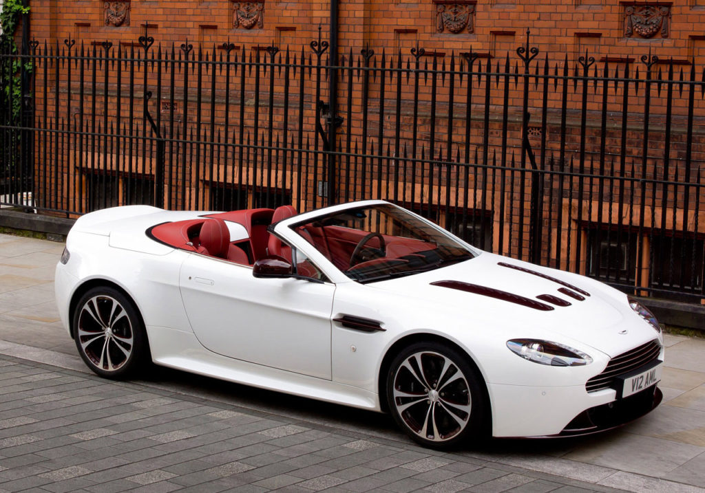 aston-martin-v12-vantage-roadster-diseno-art