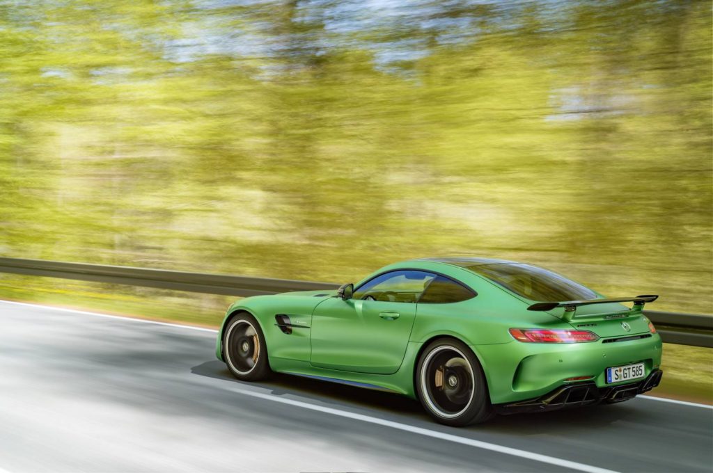 Mercedes-AMG-GT-R-10