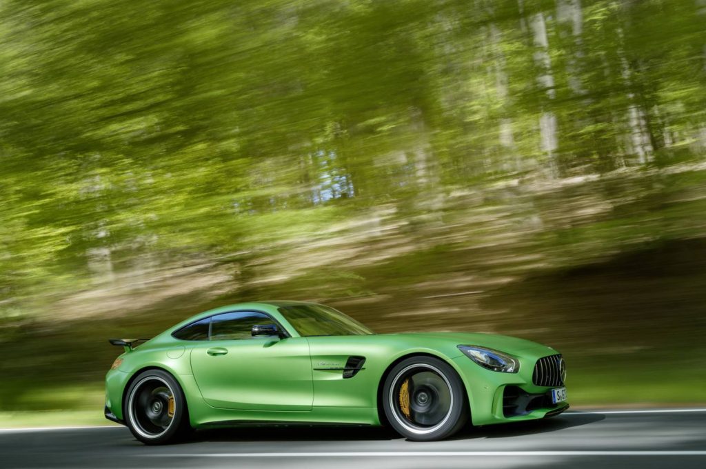 Mercedes-AMG-GT-R-9