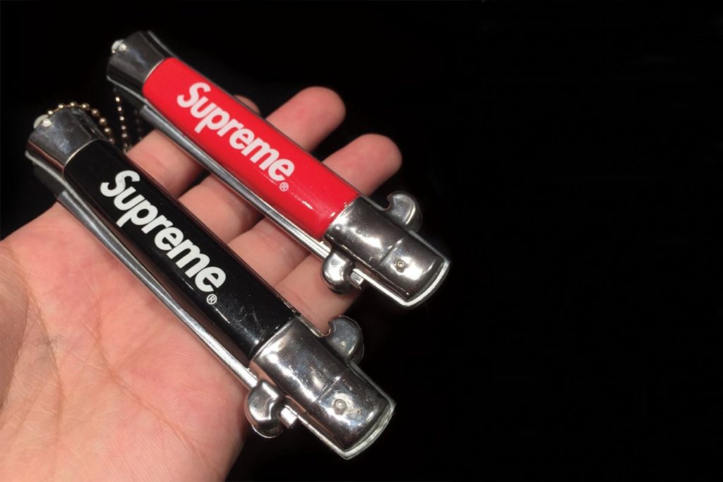 supreme-accessories-switchblade-comb-1200x800